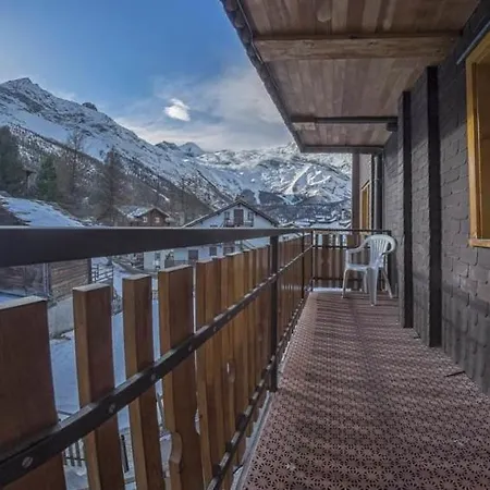 Saas-fee Sleeps 8 *