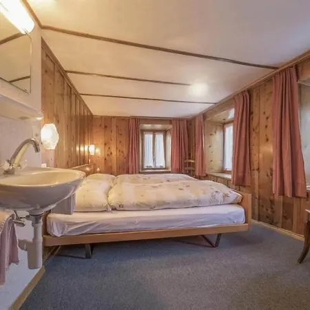 Saas-fee Sleeps 8
